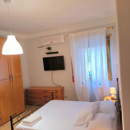 Bilocale In Via Degli Orti Variani Рим Екстериор снимка